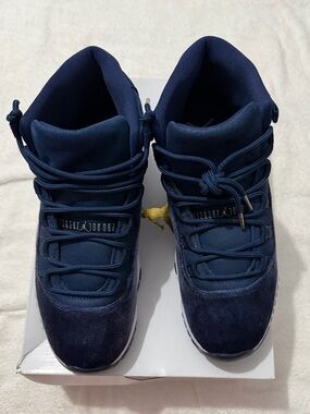 Jordan WMNS Air Jordan 11 Retro - Midnight Navy / Metallic Silver